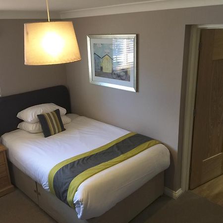 Breckland Lodge Attleborough Extérieur photo